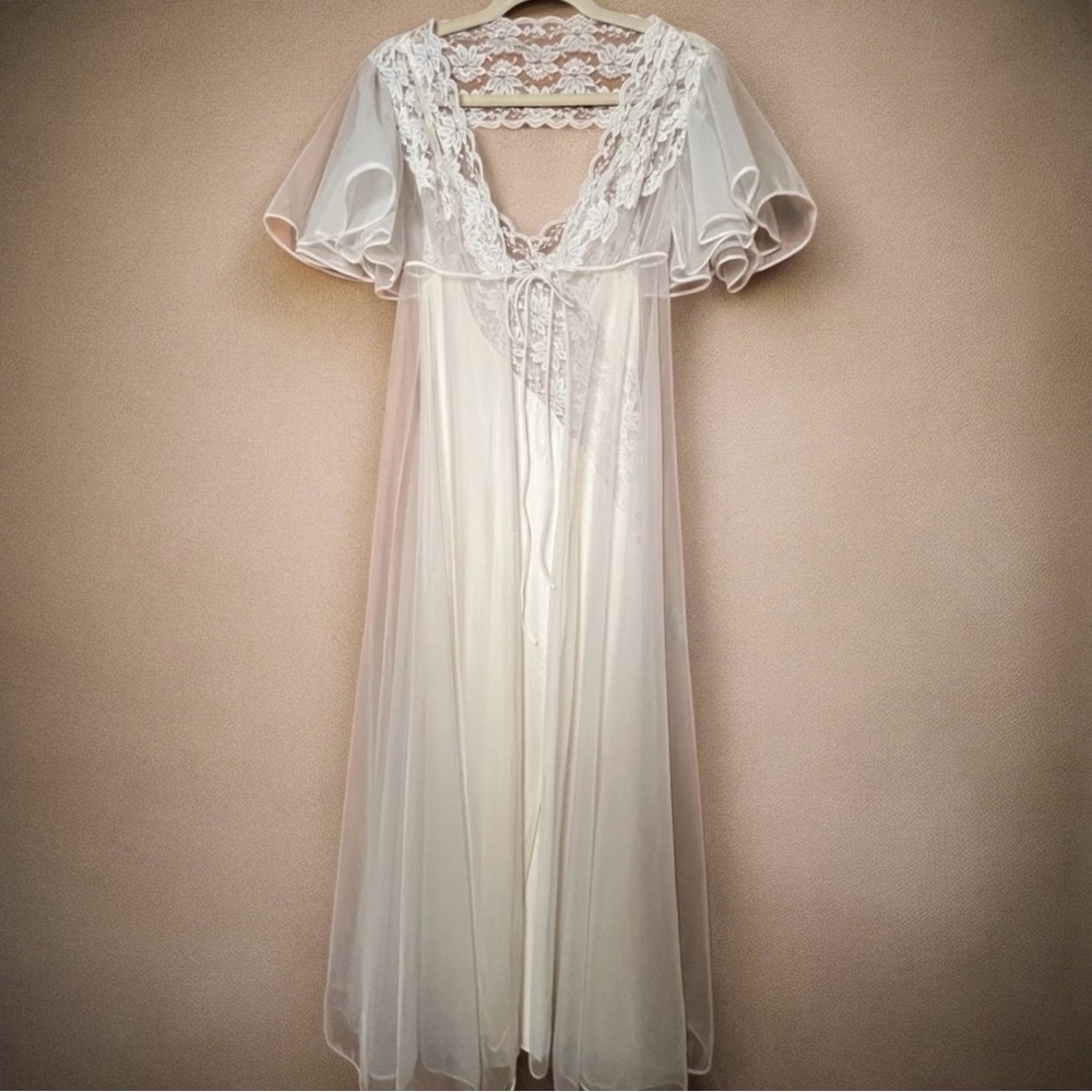 Vtg Val Mode 2 Pc Peignoir Set White Asymmetrical Lace+Luxuriously Sheer Robe - Picture 4 of 16